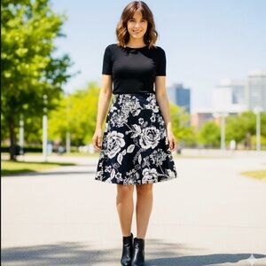 Old Navy Cream A-Line Mini Skirt Casual